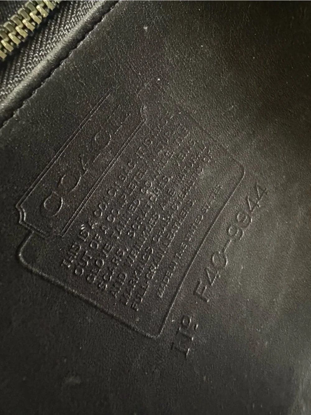 ⭐️ Vintage Coach Black Leather Messenger Crossbody